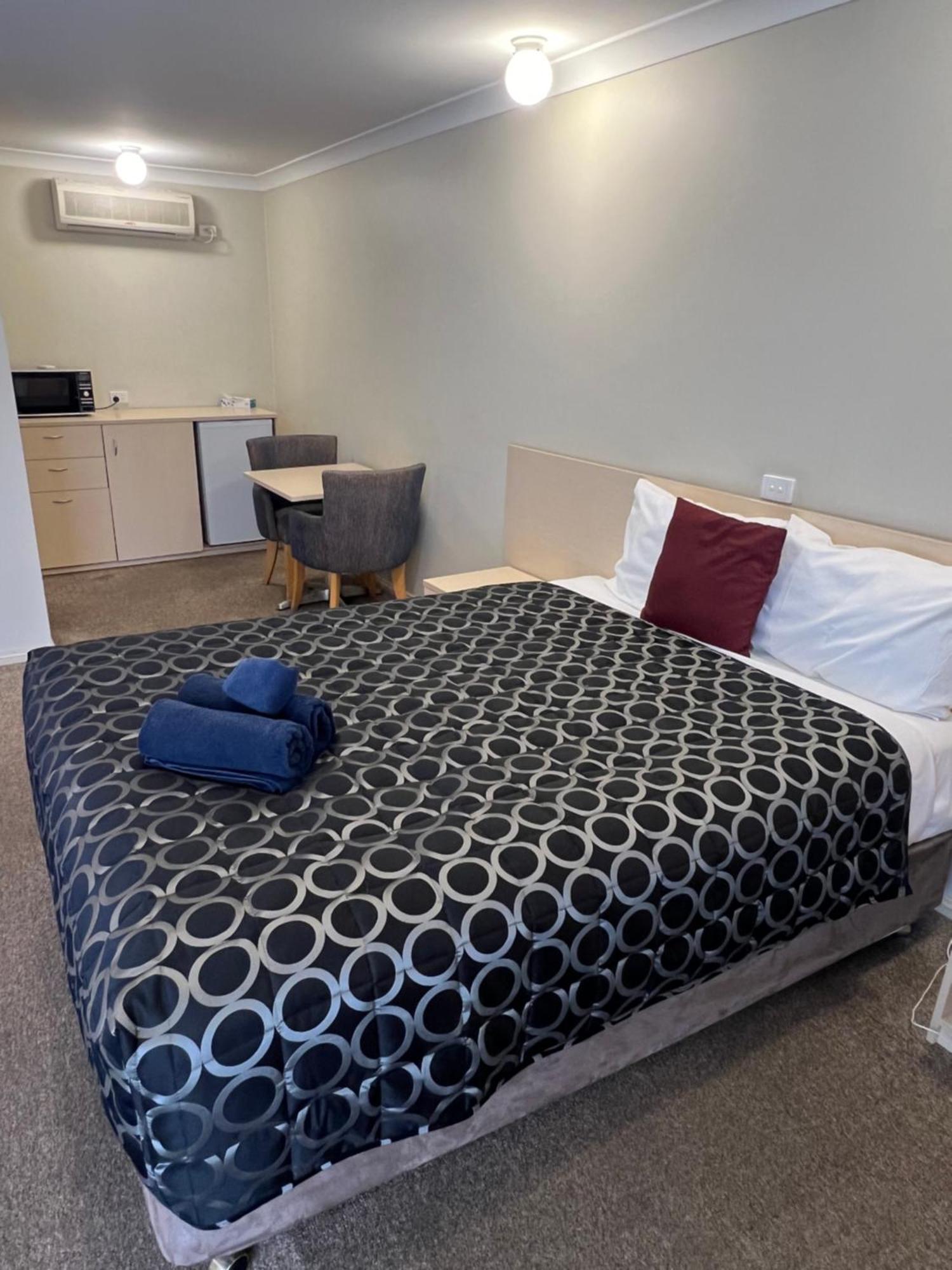 Overlander Motor Lodge Gunnedah Exterior photo